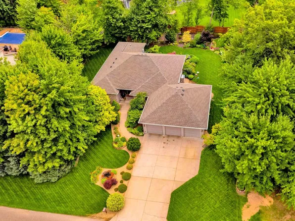 1948 LEPAK DRIVE, Plover, WI 54467