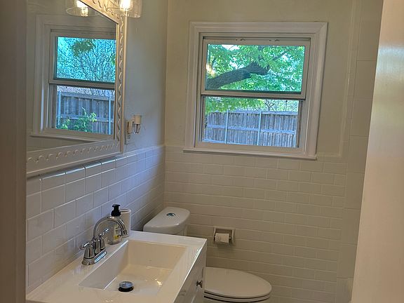 5th image of 9339 San Fernando Way #9339