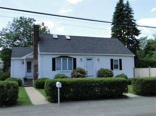 12 Sweetwater St, Saugus, MA 01906