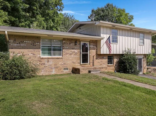 8931 N Hickory Valley Rd, Chattanooga, TN 37416
