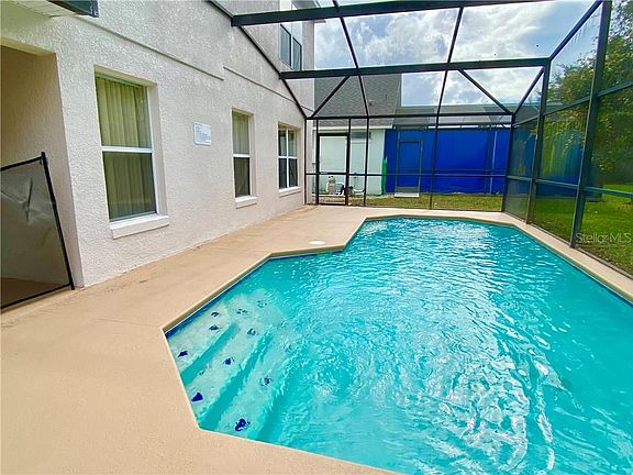 5th image of 1035 Lake Berkley Dr