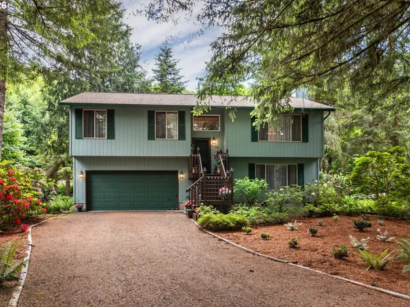 9958 Beach Dr, Clatskanie, OR 97016