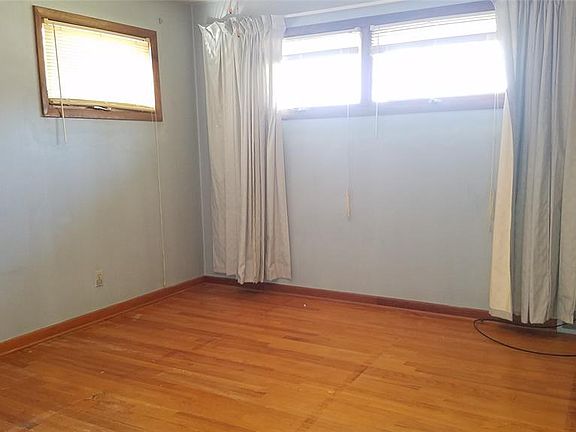 5th image of 3615 Lott St