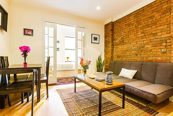 Rented by R New York | media 27