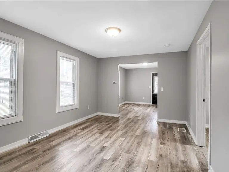 21 Brandel Ave #1 — Photo 8