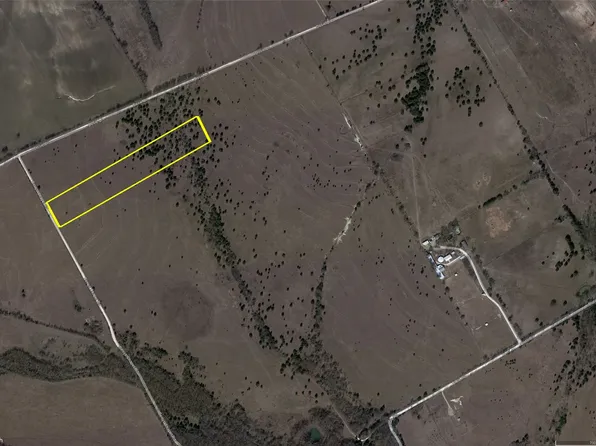 19 Berrys Chapel Rd, Milford, TX 76670