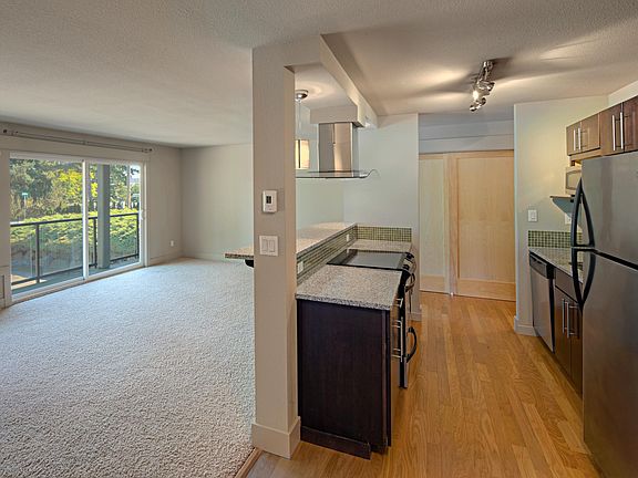 5th image of 191 106th Ave SE #6