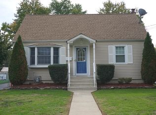 3 Cedar St, Lincoln Park, NJ 07035