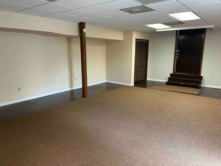 2202A Hollins Mill Rd — Photo 4