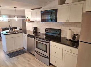 152 Essex St UNIT C, Sarnia, ON N7T 4R7