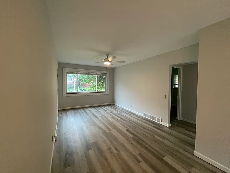 7423 Murdoch Ave #B — Photo 5