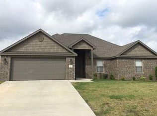 847 Harper Dr, Pea Ridge, AR 72751