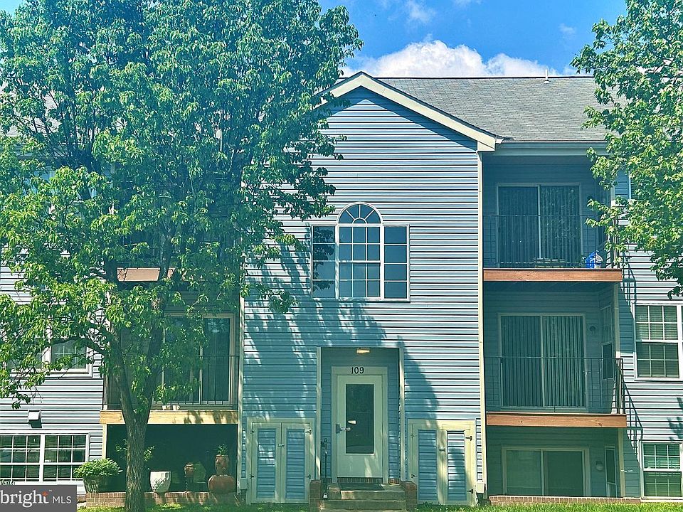 1st image of 109 Water Fountain Way Unit 201
