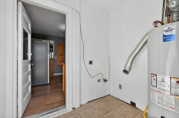 3223 Topeka St — Photo 12