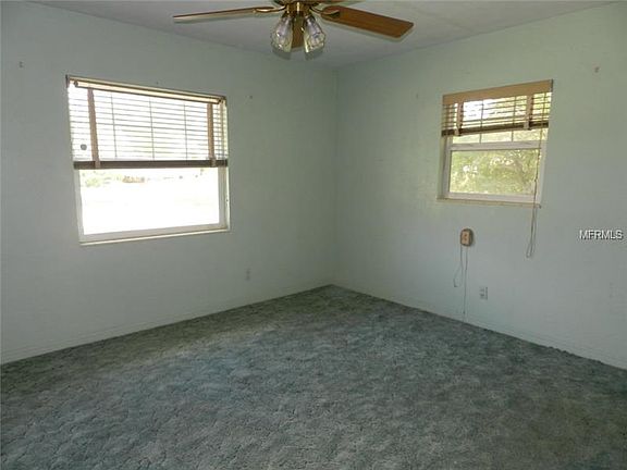 3rd image of 801 W Harbor Dr S