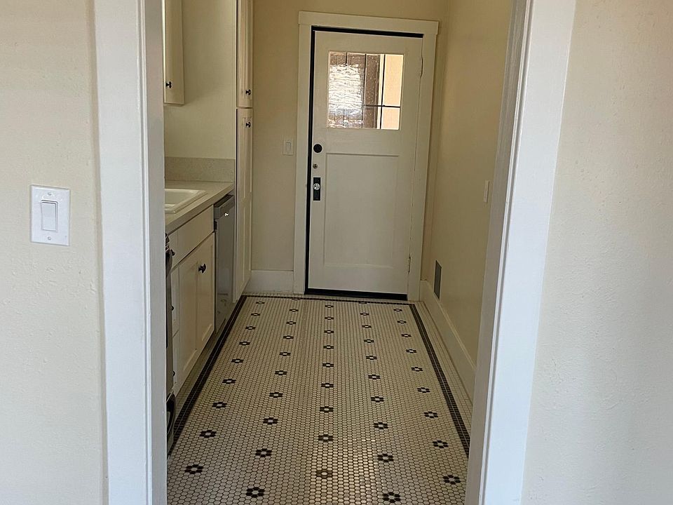 206 S 2nd St Rio Vista CA Zillow