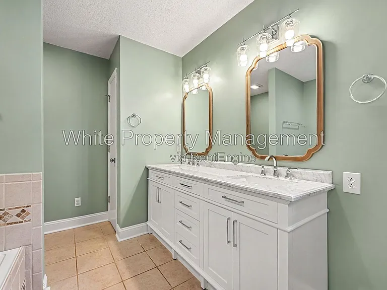 9201 Hanworth Trace Dr — Photo 15