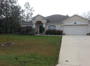 1010 W Almont Pl, Citrus Springs, FL 34434