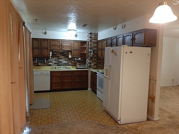 5th image of 721 Kevin Dr
