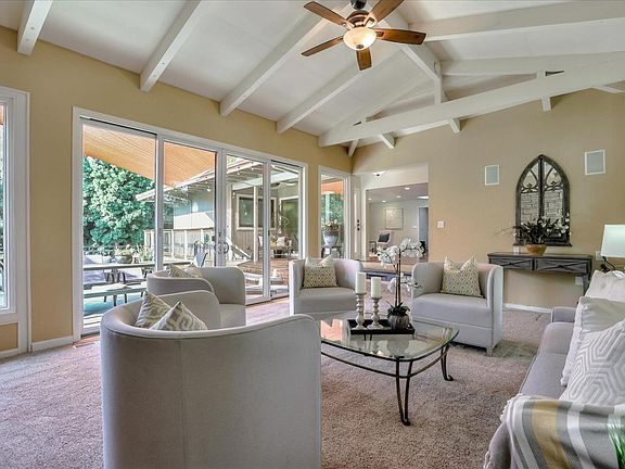 2nd image of 1335 Glen Eyrie Ave
