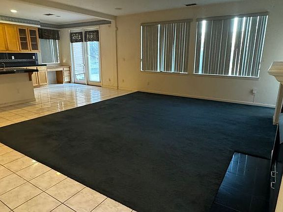 5th image of 1560 Landmark Dr #10023