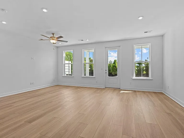 19 Merganser Ct — Photo 7