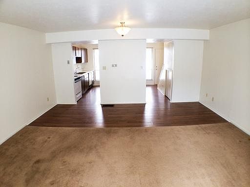 3rd image of 4690 Scioto Dr APT B
