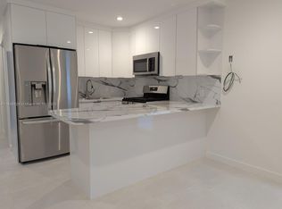 911 Sharar Ave #2, Opa Locka, FL 33054