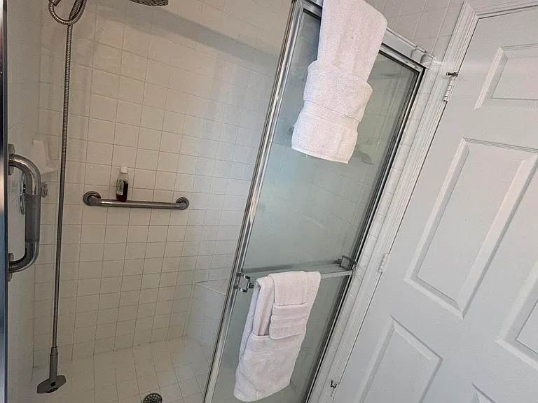 7275 Summer Tree Dr — Photo 22