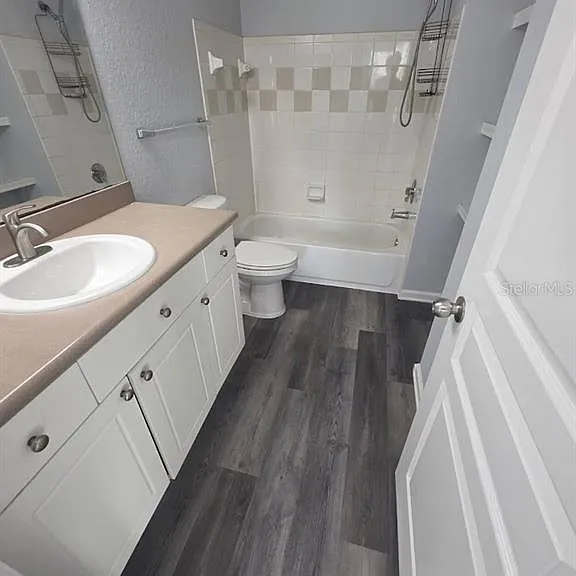 9401 Crescent Loop Cir #203 — Photo 7
