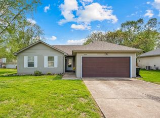 2840 W Cherokee St, Springfield, MO 65807