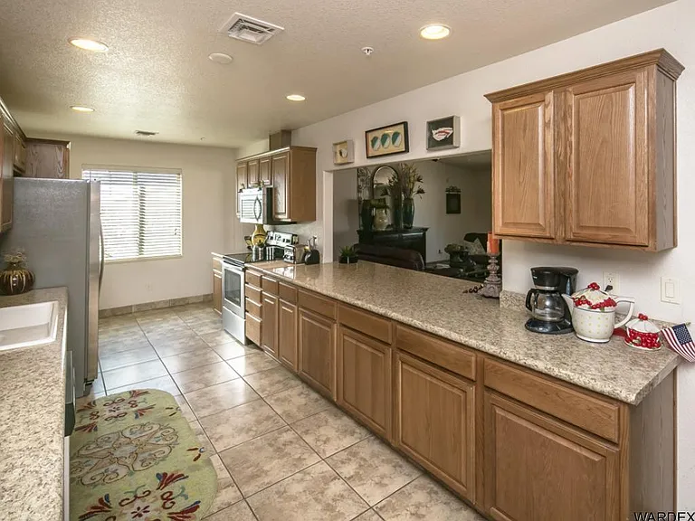 3030 Caliente Dr #102 — Photo 17