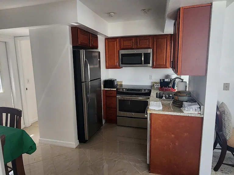6 Hawk St — Photo 4