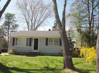 94 Juniper Rd, South Kingstown, RI 02879