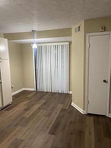 1st image of 4269 Bradley Dr