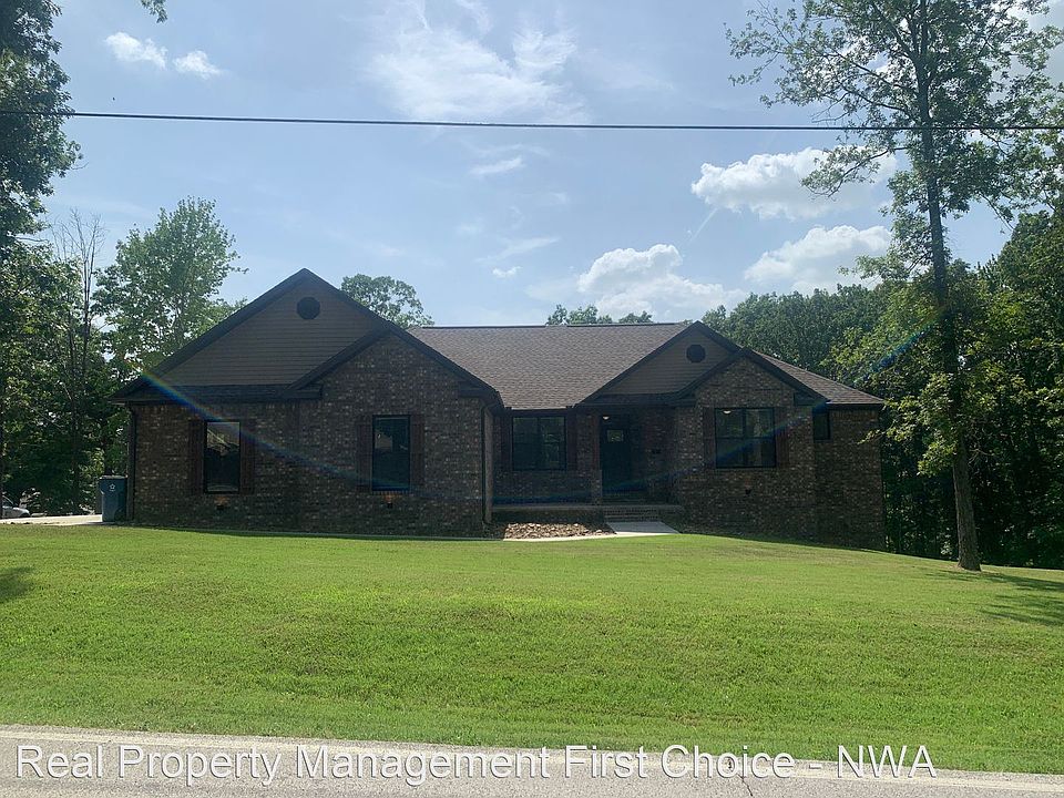 1st image of 2 Cunningham Ln