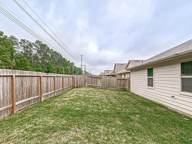 14122 Silver Falls Ct — Photo 33