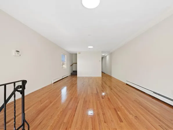 186 Union Avenue image 7 of 19