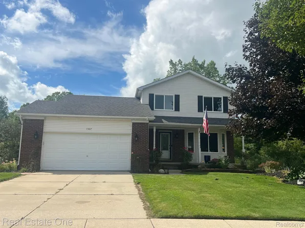 7307 Shanna Ln, Fair Haven, MI 48023