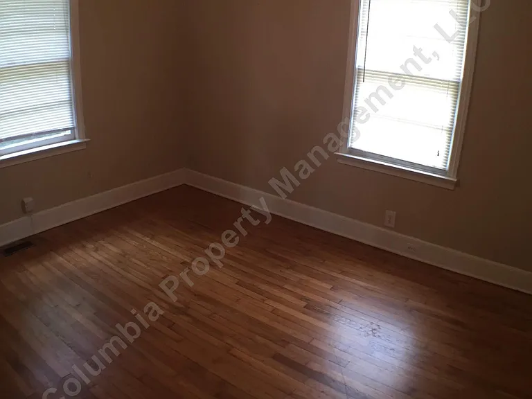 2117 Wallace St #B — Photo 2