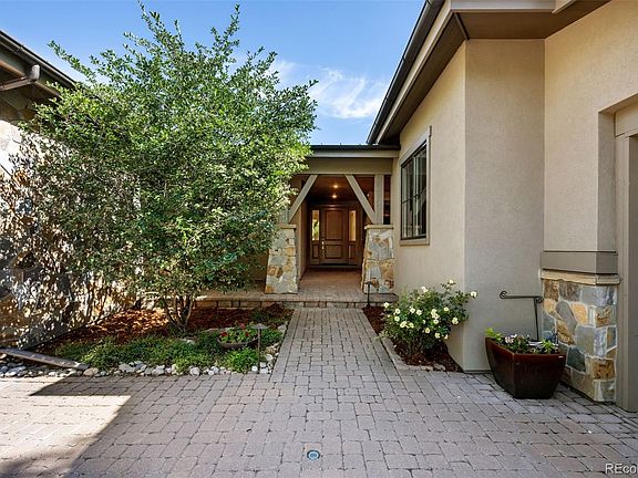 3rd image of 1101 E Belleview Avenue