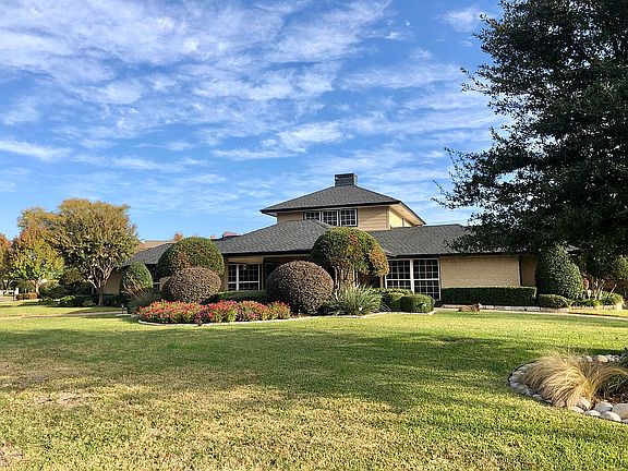 2nd image of 2721 Shadow Dr W