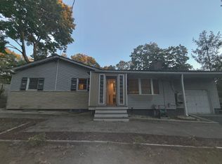 (Undisclosed Address), Medford, NY 11763