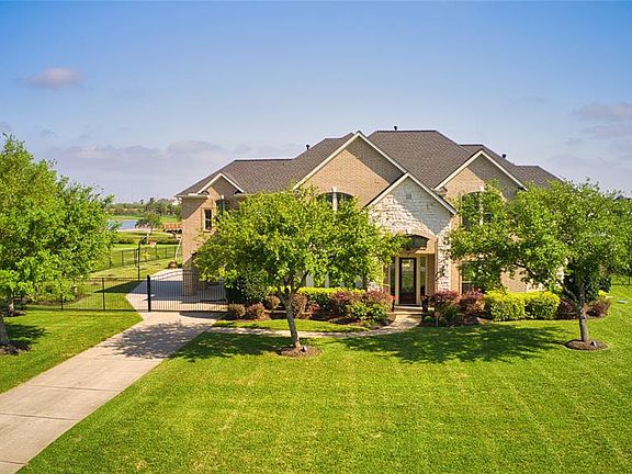 5th image of 3937 Lake Star Dr