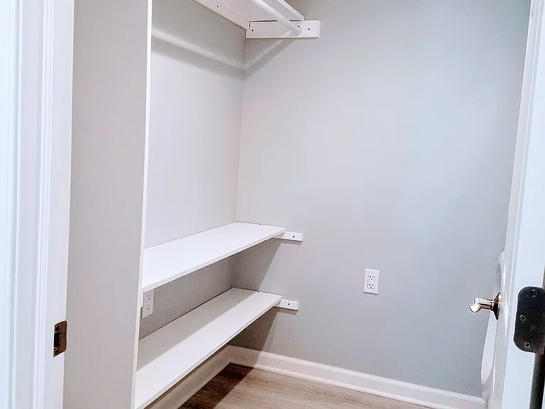 170 Todd Pl NE — Photo 8