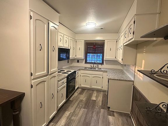 3rd image of 5107 Briarcliff Dr
