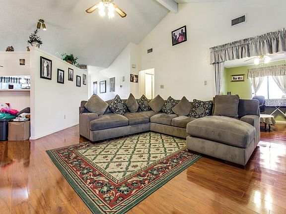 5th image of 206 Stillmeadow Dr