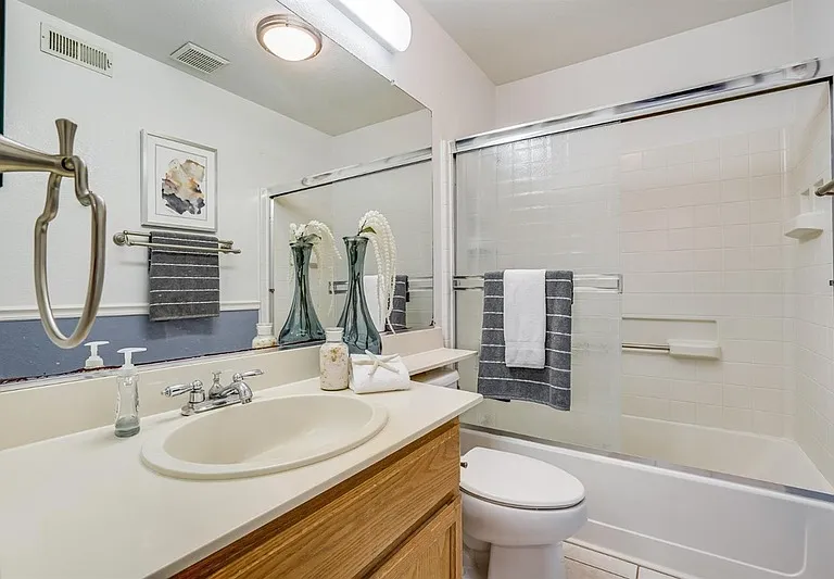 1561 Spring Ct — Photo 47