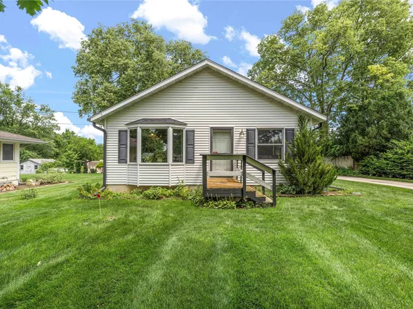 612 N J St, Indianola, IA 50125
