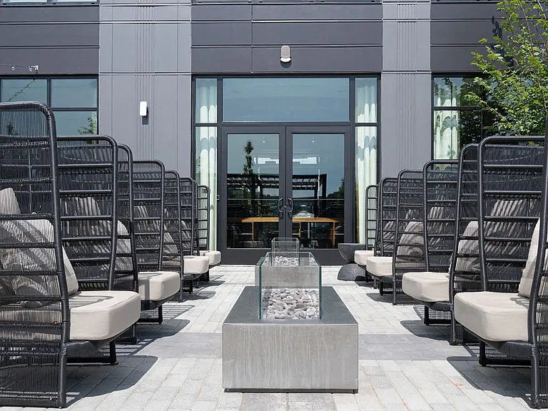 Madison West Elm — Photo 13